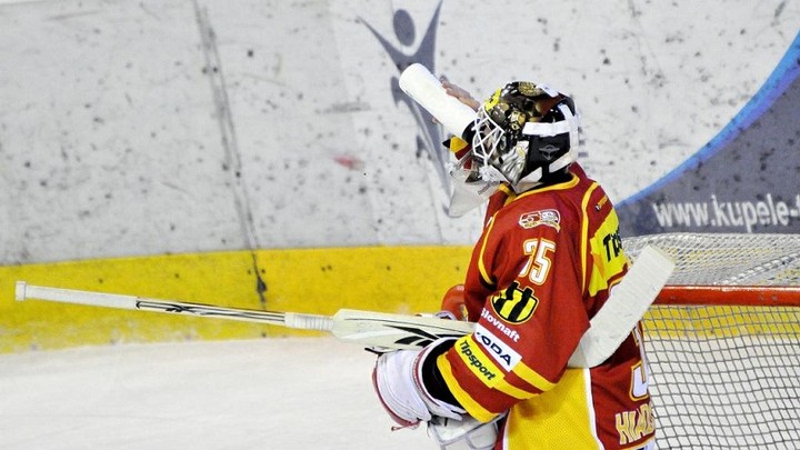 Tomáš Hiadlovský: Mal som puk podržať a nie rozohrať